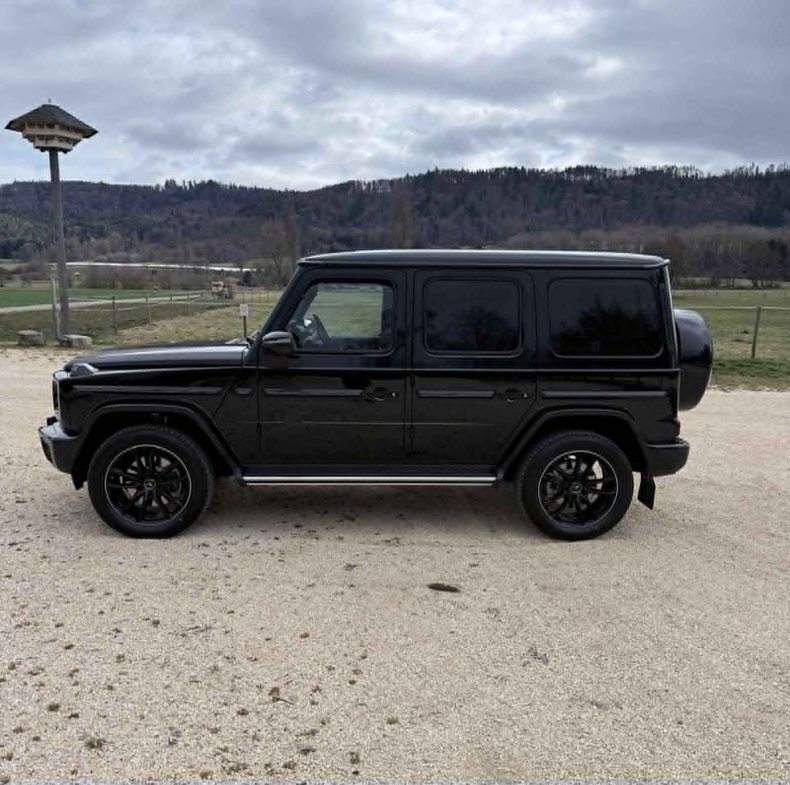 Suv in Glendale, United States 3 - 17887354