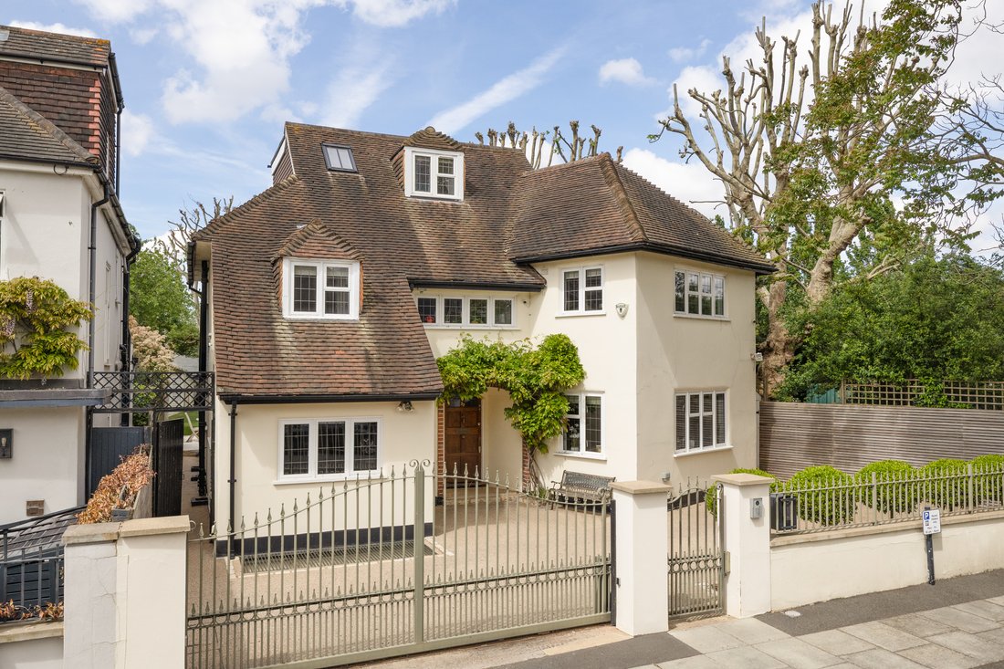House in Barnes, Richmond Upon Thames, England 1 - 17488266
