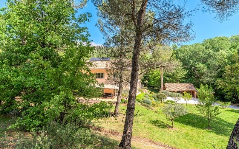 House in Rousset, Provence-Alpes-Côte d'Azur, France 2 - 17881511