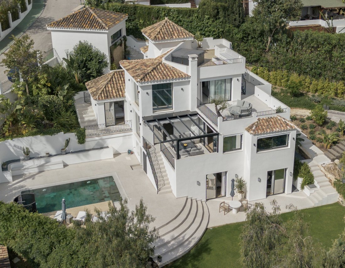 Villa in Nueva Andalucia, Marbella, Spain 1 - 17879094