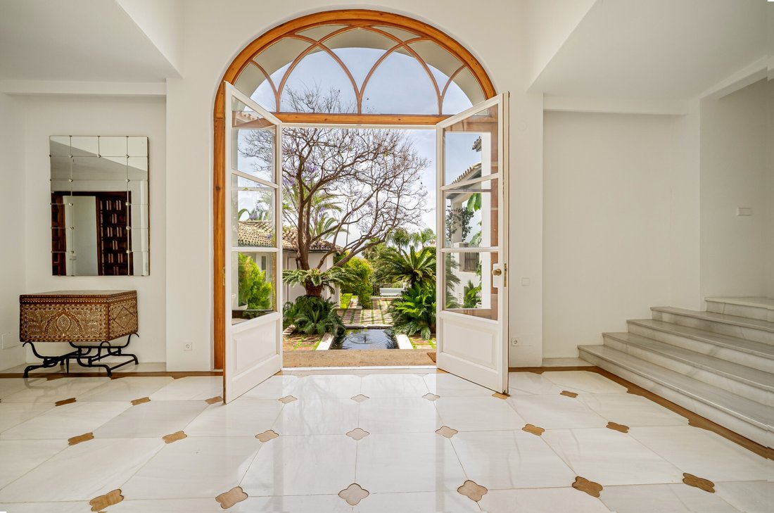Villa in Sierra Blanca, Marbella, Spain 5 - 17884937