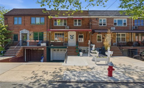 House in New York, New York, United States 1