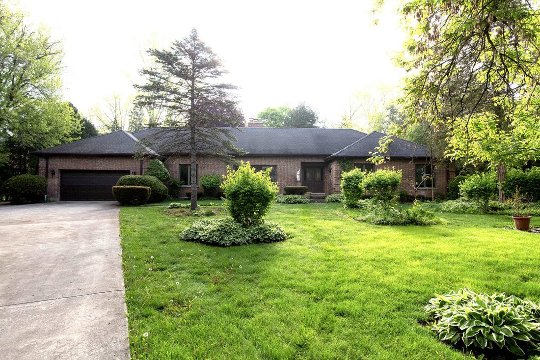 House in Lincolnshire, Illinois, United States 2 - 17879128