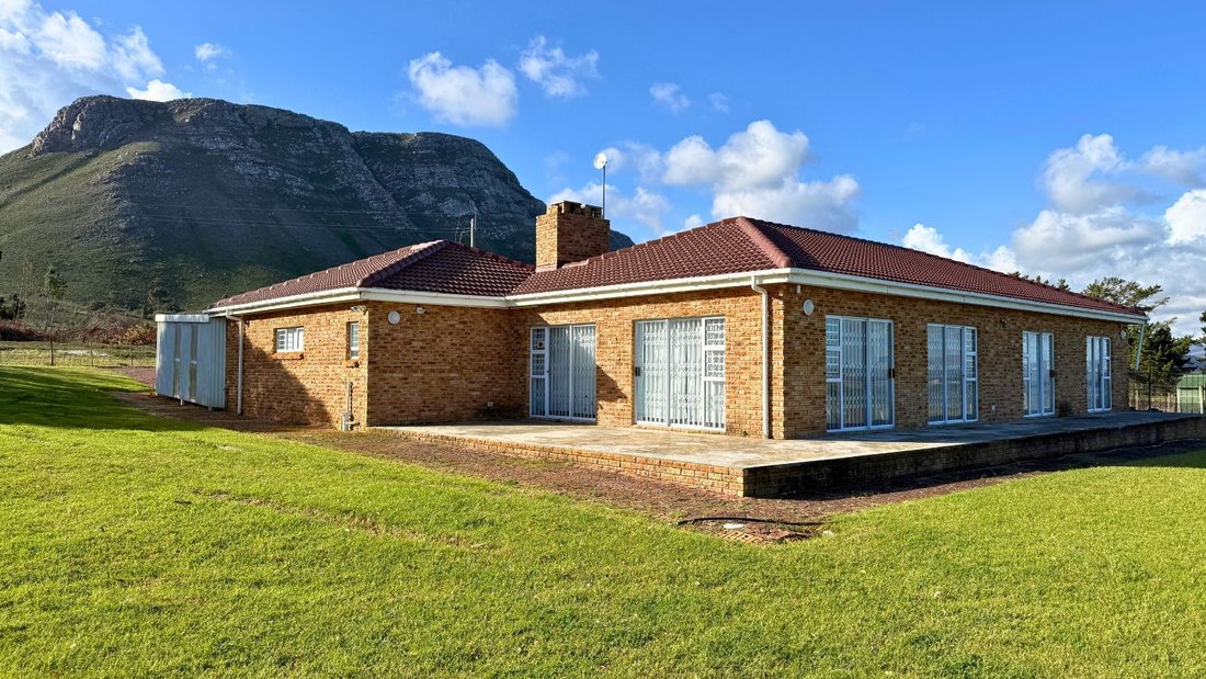 Farm Ranch in Franskraal, Western Cape, South Africa 1 - 17874185