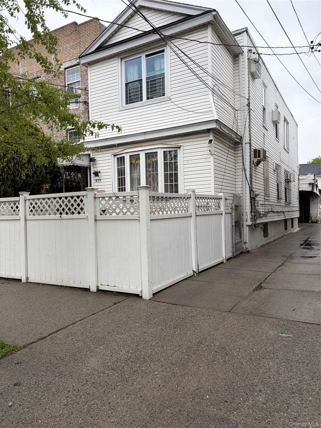 House in New York, New York, United States 1 - 17875267