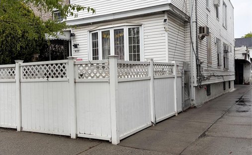House in New York, New York, United States 1