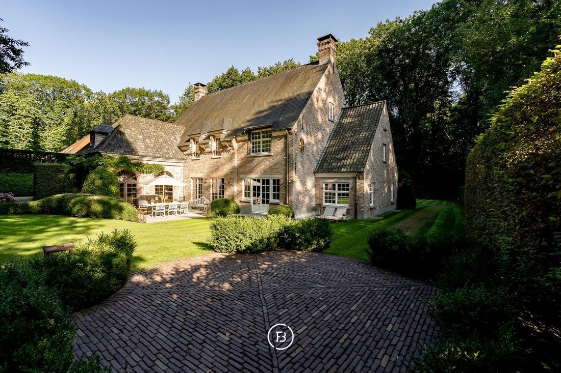 Villa in Sint-Martens-Latem, Flanders, Belgium 2 - 13183804