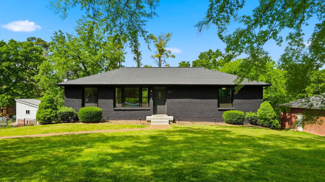 Co Op in Nashville, Tennessee, United States 1 - 17879259