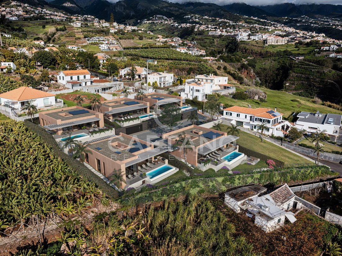 Villa in Estreito da Calheta, Madeira, Portugal 1 - 17879656