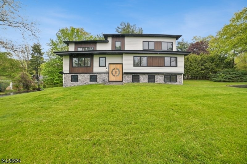 House in Millburn, New Jersey, United States 1 - 17886653