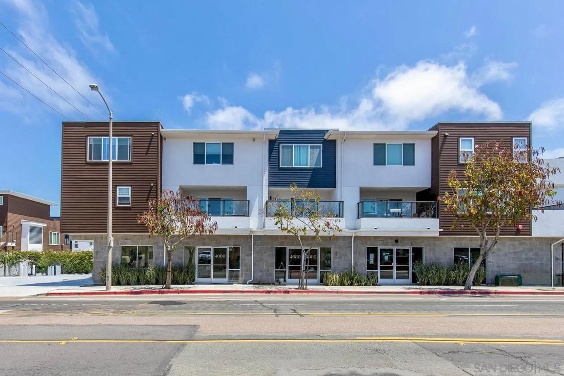 Townhouse in San Diego, California, United States 2 - 17884050