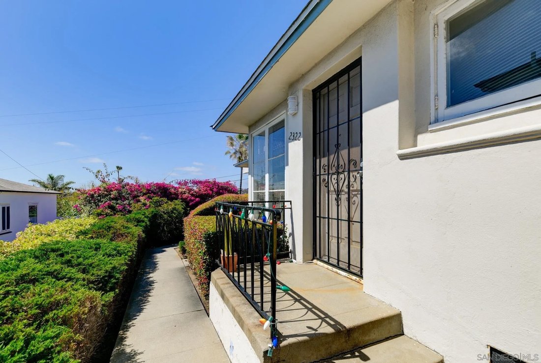 San Diego, California, United States 4 - 17879091