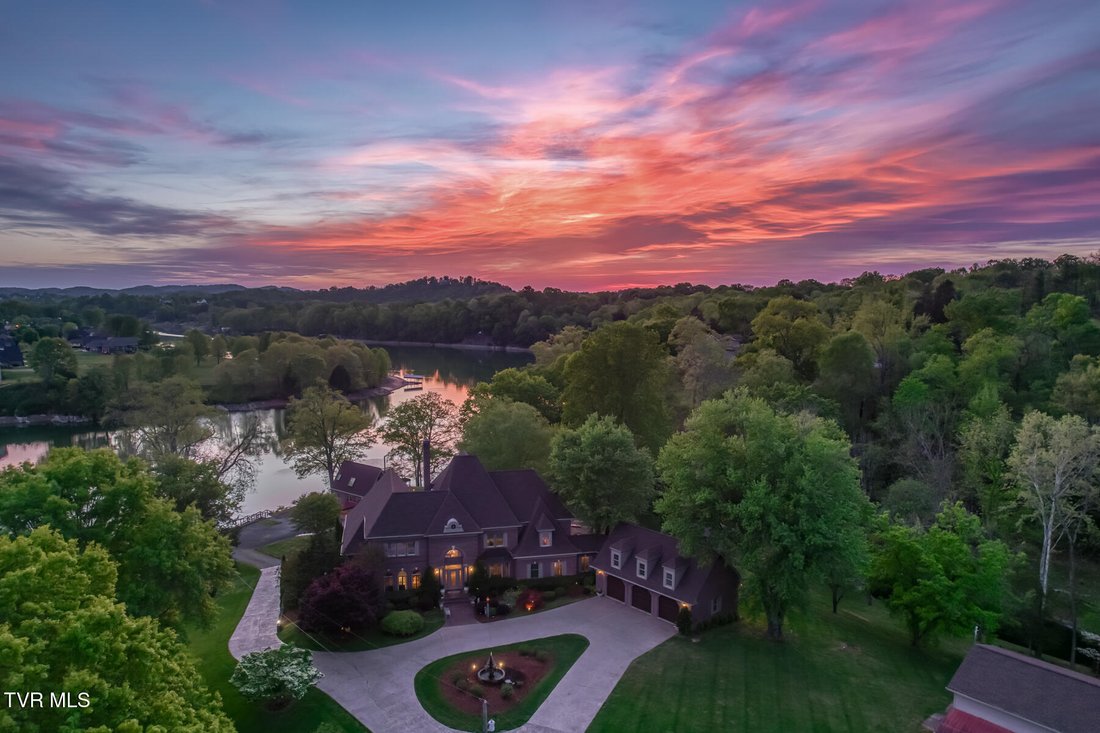 House in Elizabethton, Tennessee, United States 5 - 17884914