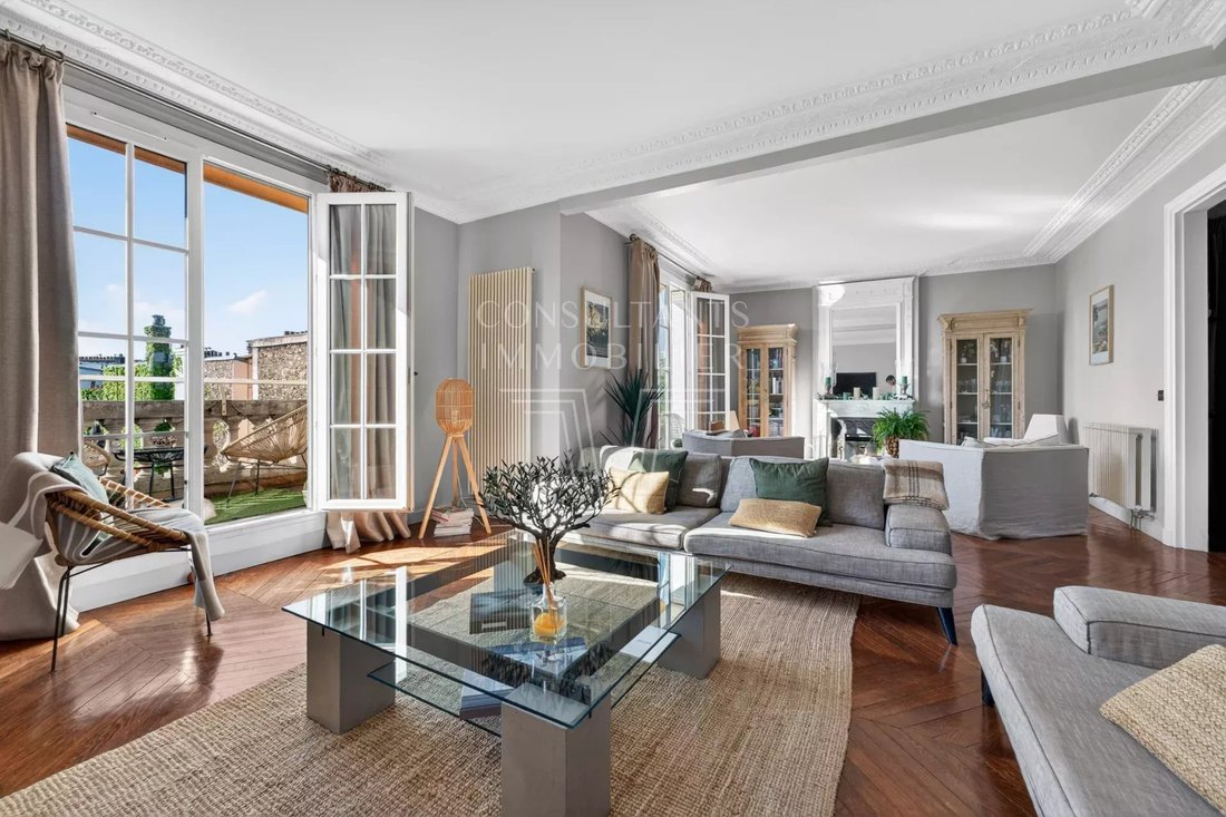Apartment in Porte Dauphine, Paris 16e Arrondissement, Paris 4 - 17873764