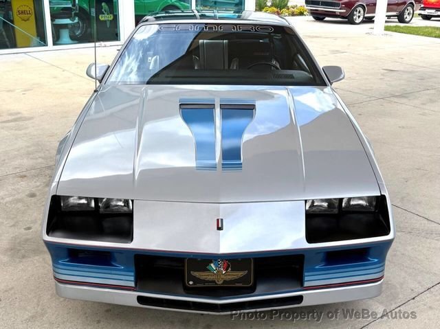 Chevrolet Camaro in Calverton, NY, United States 3 - 17876480