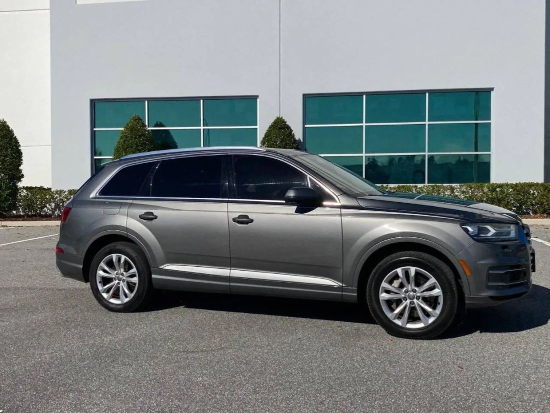Suv in HAINES CITY, FL, United States 5 - 17881917