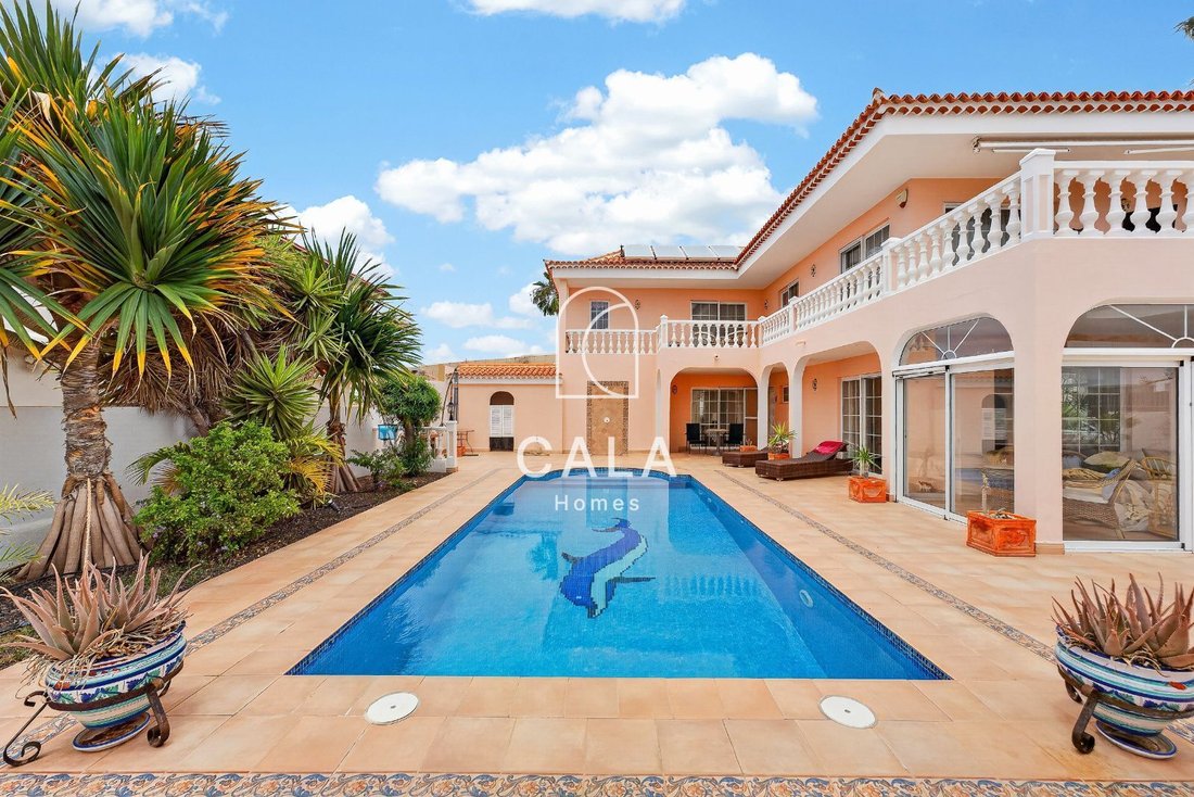 House in Callao Salvaje, Adeje, Canary Islands 1 - 17874872