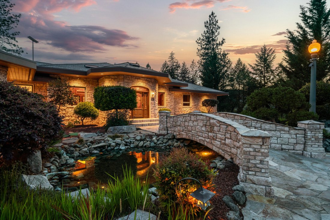 House in Rogue River, Oregon, United States 1 - 17808462