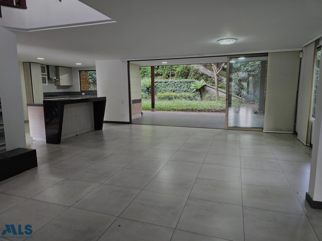 Apartment in Medellín, Antioquia, Colombia 4 - 17879266
