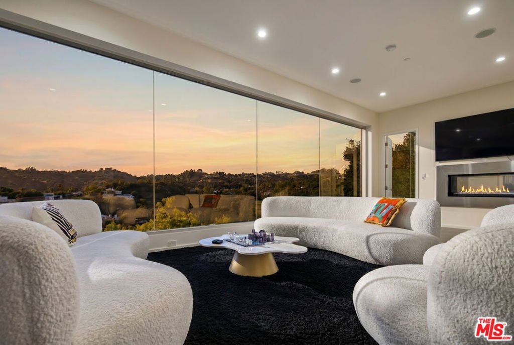 House in Beverly Hills, California, United States 5 - 17875667
