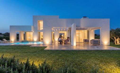 Villa in Pula, Sardinien, Italien 1