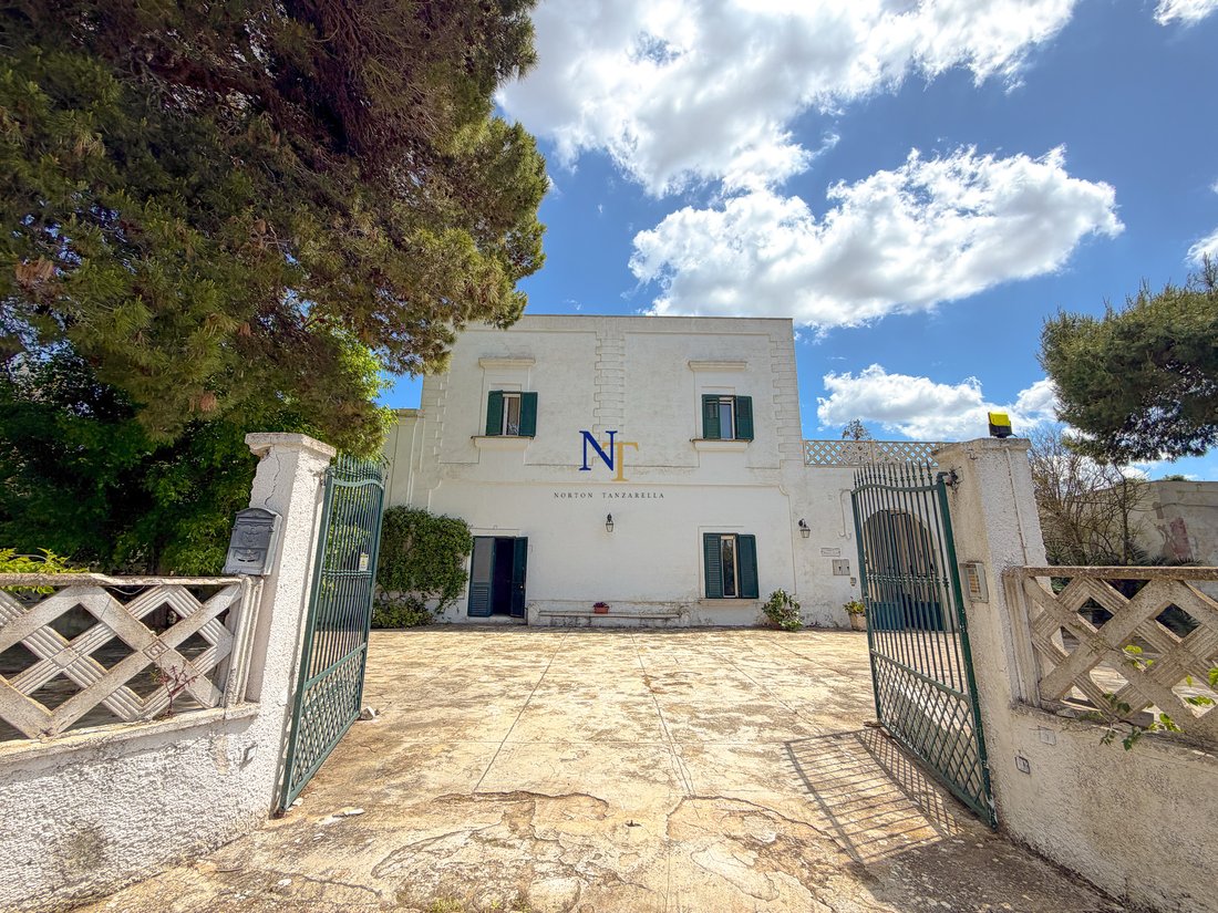 Villa in Oria, Apulia, Italy 1 - 17879551