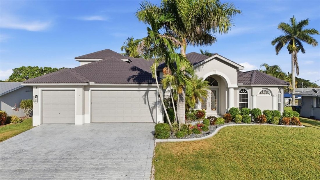 House in Cape Coral, Florida, United States 1 - 17878011