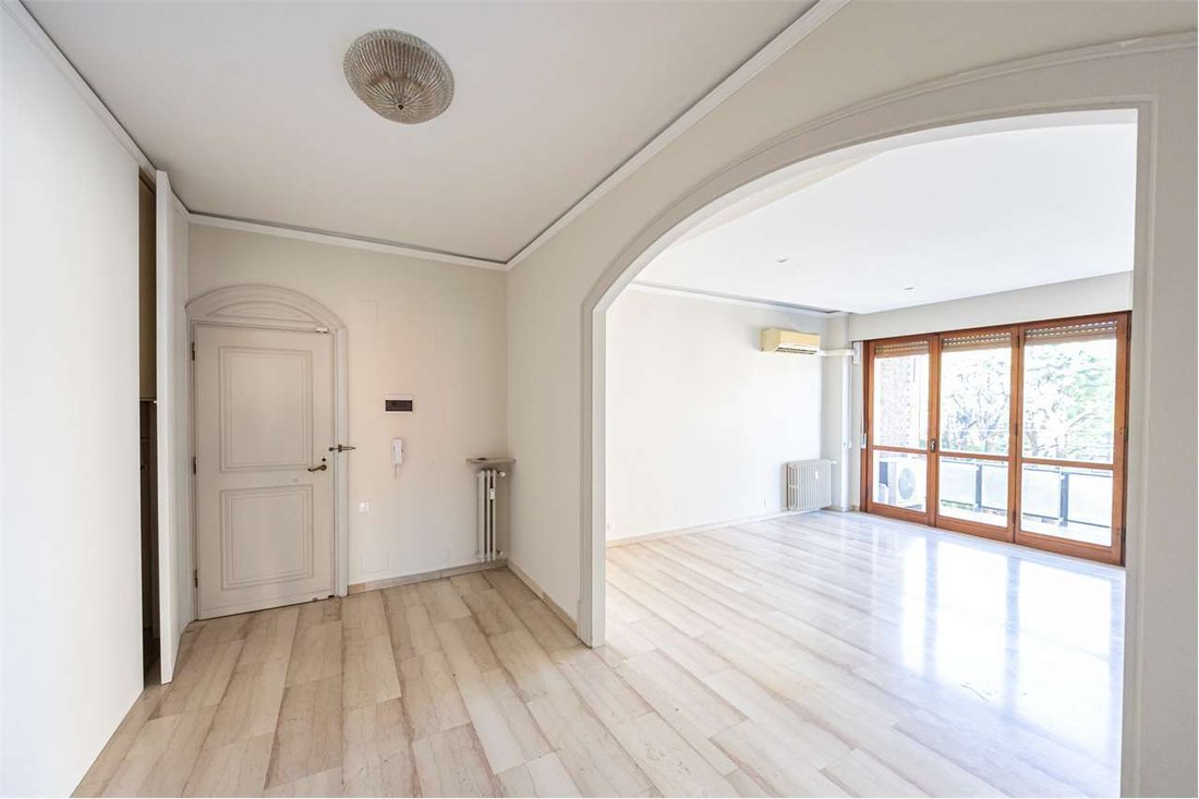 Apartment in Historic Center, Modena, Emilia-Romagna 3 - 17878966