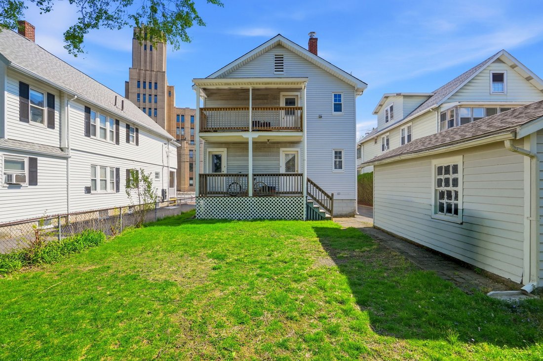 Apartment in Watertown, Massachusetts, United States 4 - 17879341