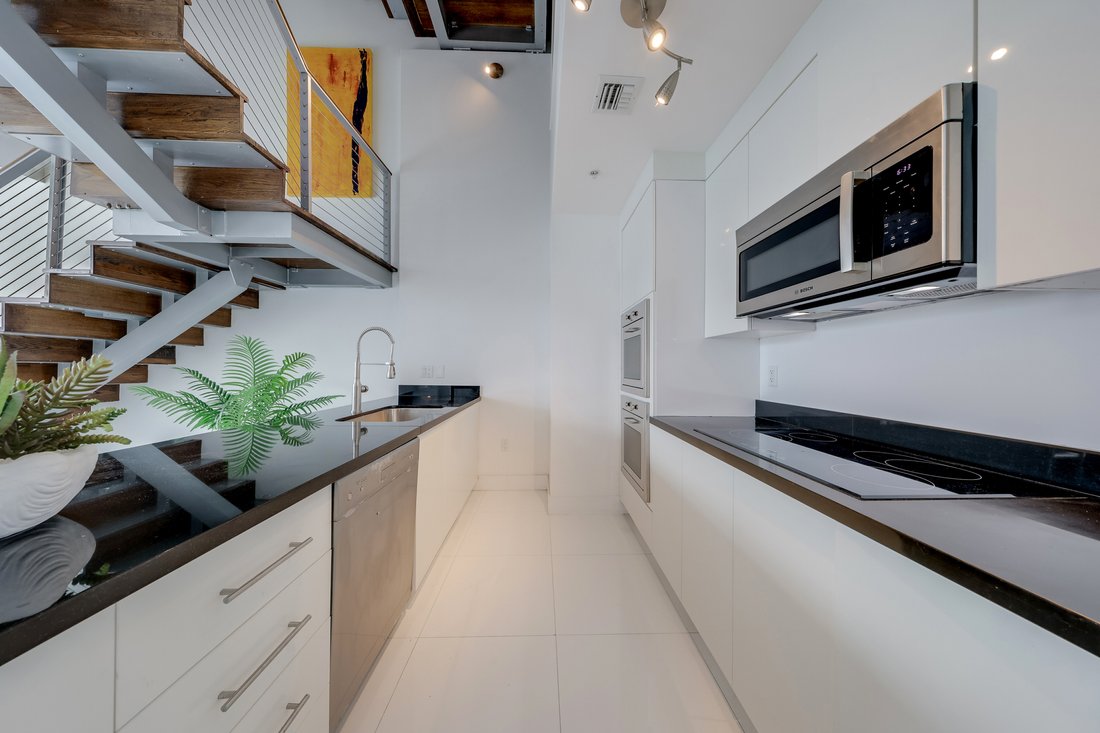 Condo in Miami, Florida, United States 4 - 17879534