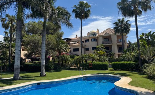 Apartment in Puerto Banus, Marbella, Spain 1