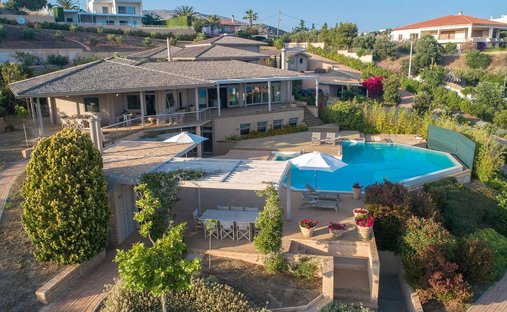 Villa in Anavissos, Attica, Greece 1