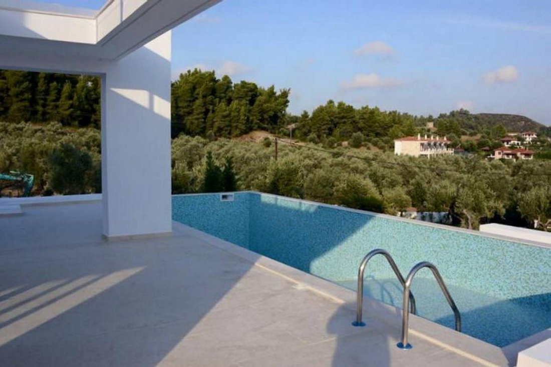 Villa in Pallini Municipal Unit, Macedonia and Thrace, Greece 4 - 17878526