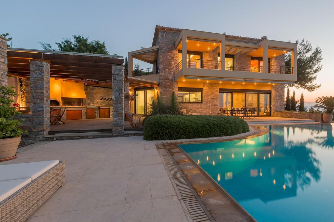Villa in Oropos, Attica, Greece 2 - 17878442