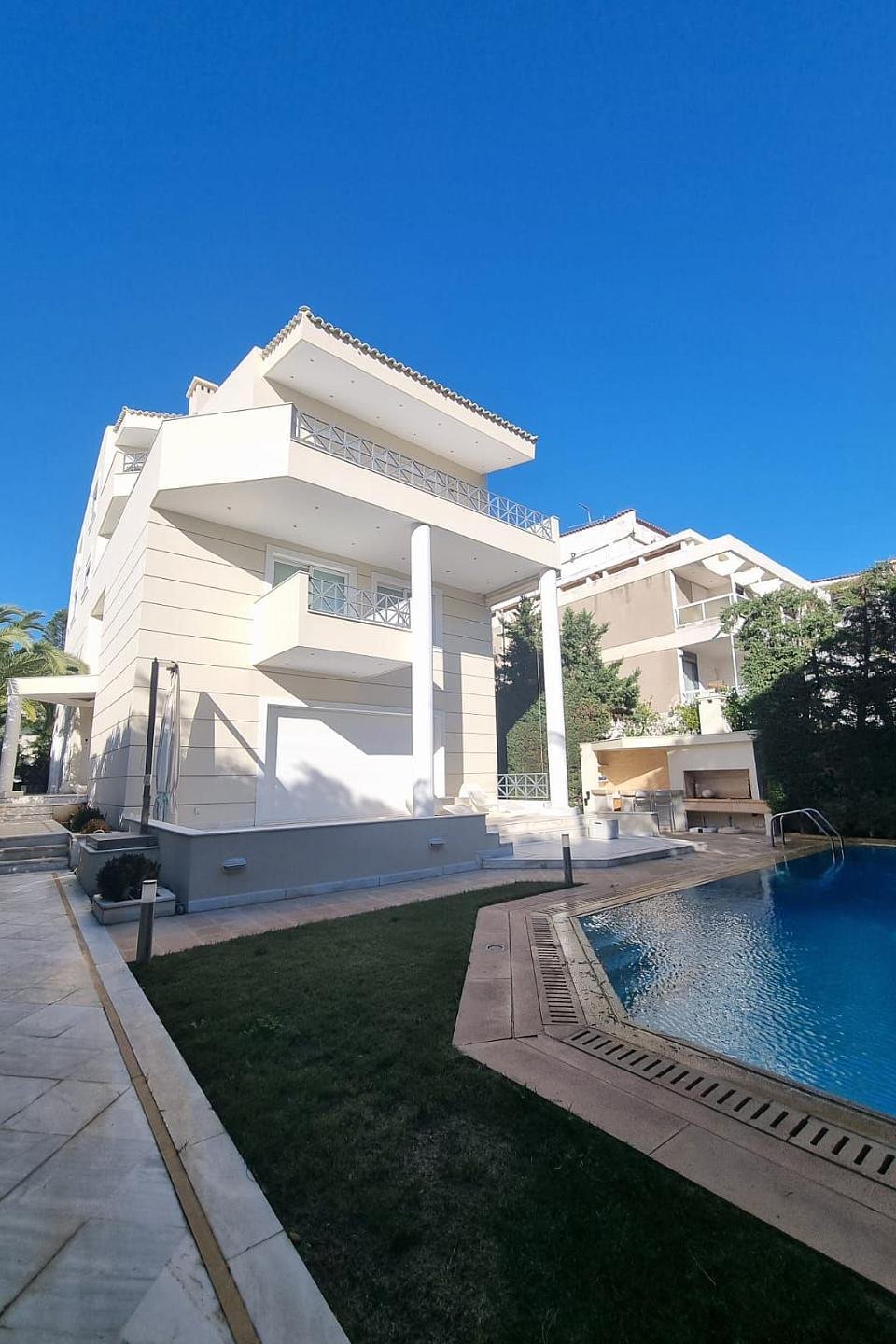 House in Vouliagmeni, Attica, Greece 1 - 17878542