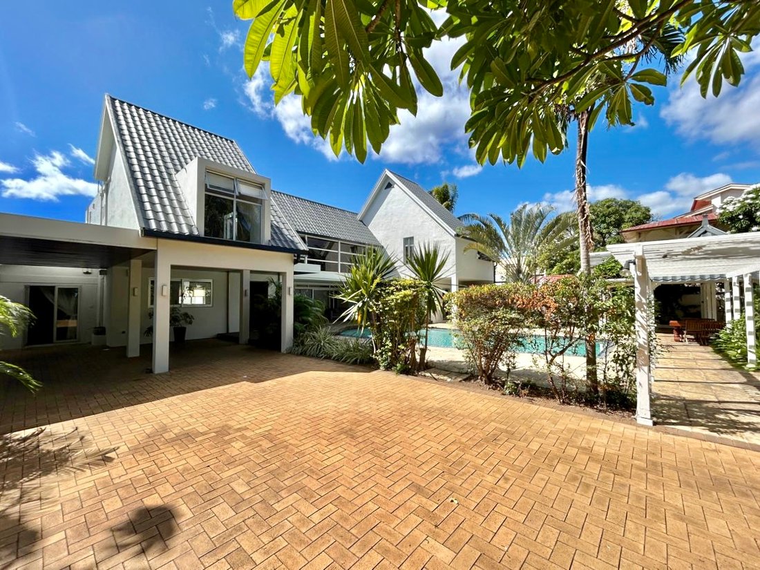 Villa in Albion, Rivière Noire District, Mauritius 3 - 17871119