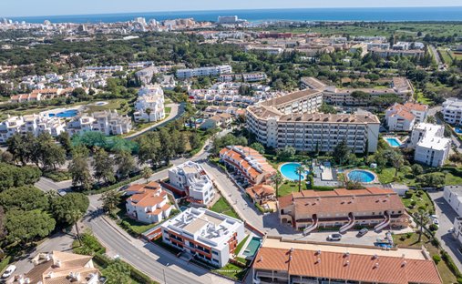 Appartamento a Quarteira, Algarve, Portogallo 1