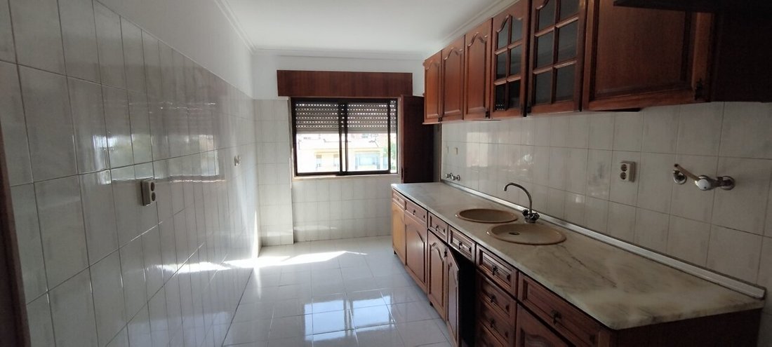 Appartement à Agualva e Mira-Sintra, Lisbonne, Portugal 1 - 17879414