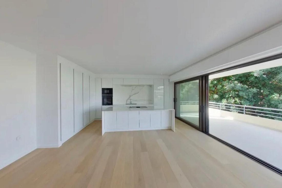 Apartment in Vouliagmeni, Attica, Greece 1 - 17878012