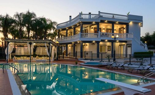 Villa in Kalamata, Peloponnese, Western Greece and the Ionian, Greece 1