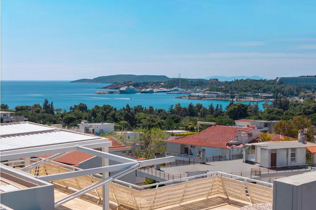 Apartment in Vouliagmeni, Attica, Greece 1 - 17878003