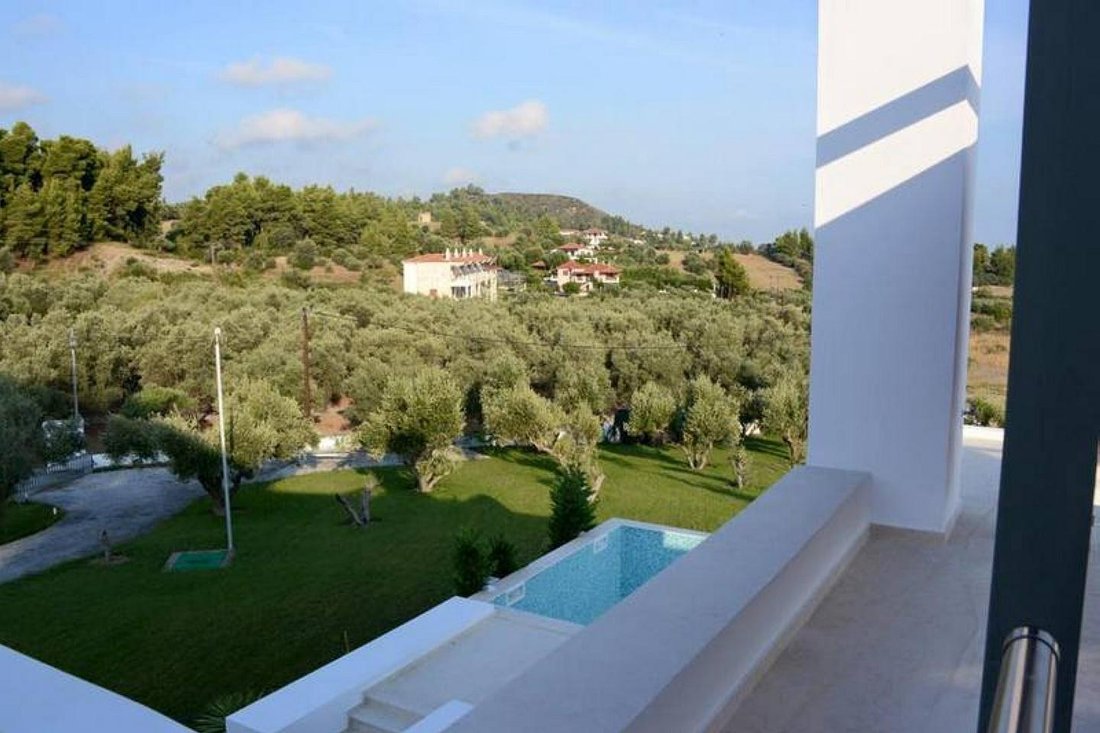 Villa in Pallini Municipal Unit, Macedonia and Thrace, Greece 3 - 17878526