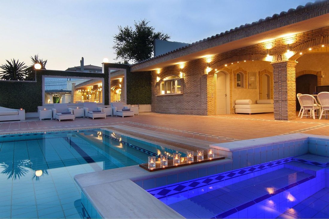 Villa in Saronida, Attica, Greece 2 - 17878125