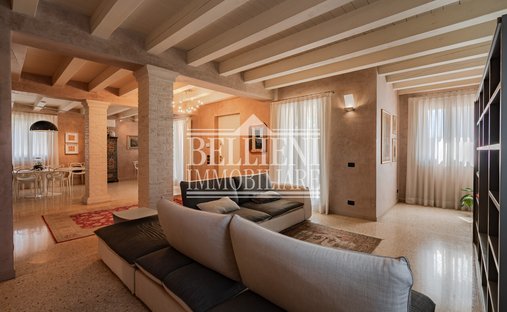 Villa in Costabissara, Veneto, Italy 1
