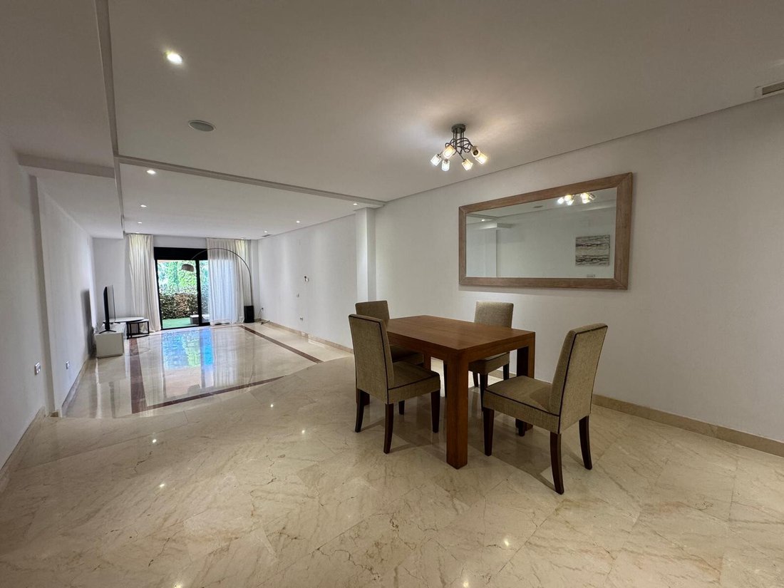 Apartment in Puerto Banus, Marbella, Spain 5 - 17879398