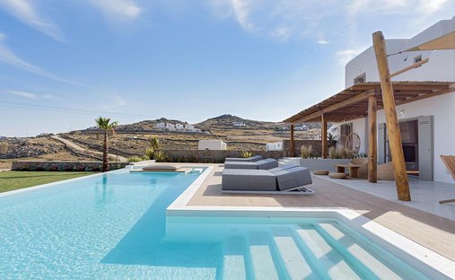 Villa in Ano Mera Community, Aegean, Greece 1