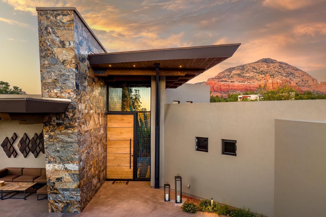 Sedona, Arizona, United States 1 - 17879442
