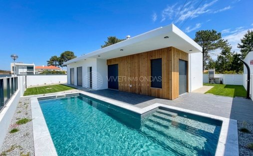 House in Sesimbra (Castelo), Setubal, Portugal 1