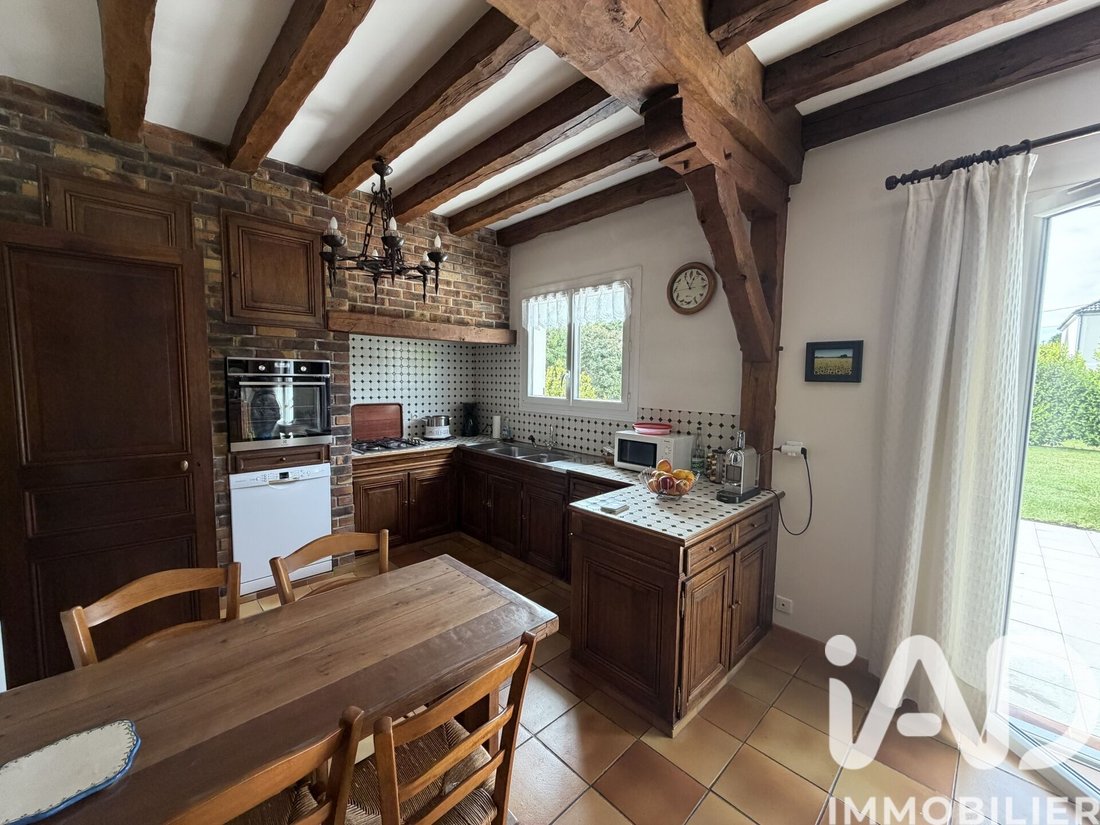 House in Mairie Rouxel-Sud Est, Pontault-Combault, France 4 - 17885321