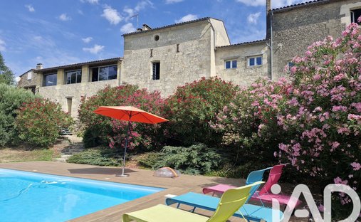 House in Sainte-Florence, Nouvelle-Aquitaine, France 1